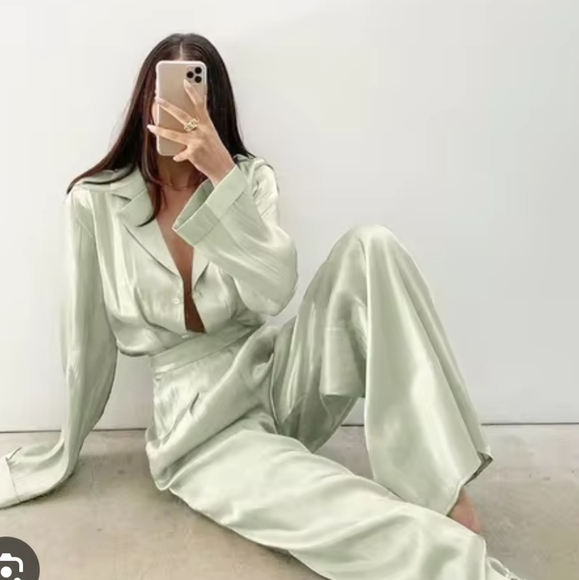 NWT Commense Satin Two Piece  Green Pant Set XS - Picture 1 of 7